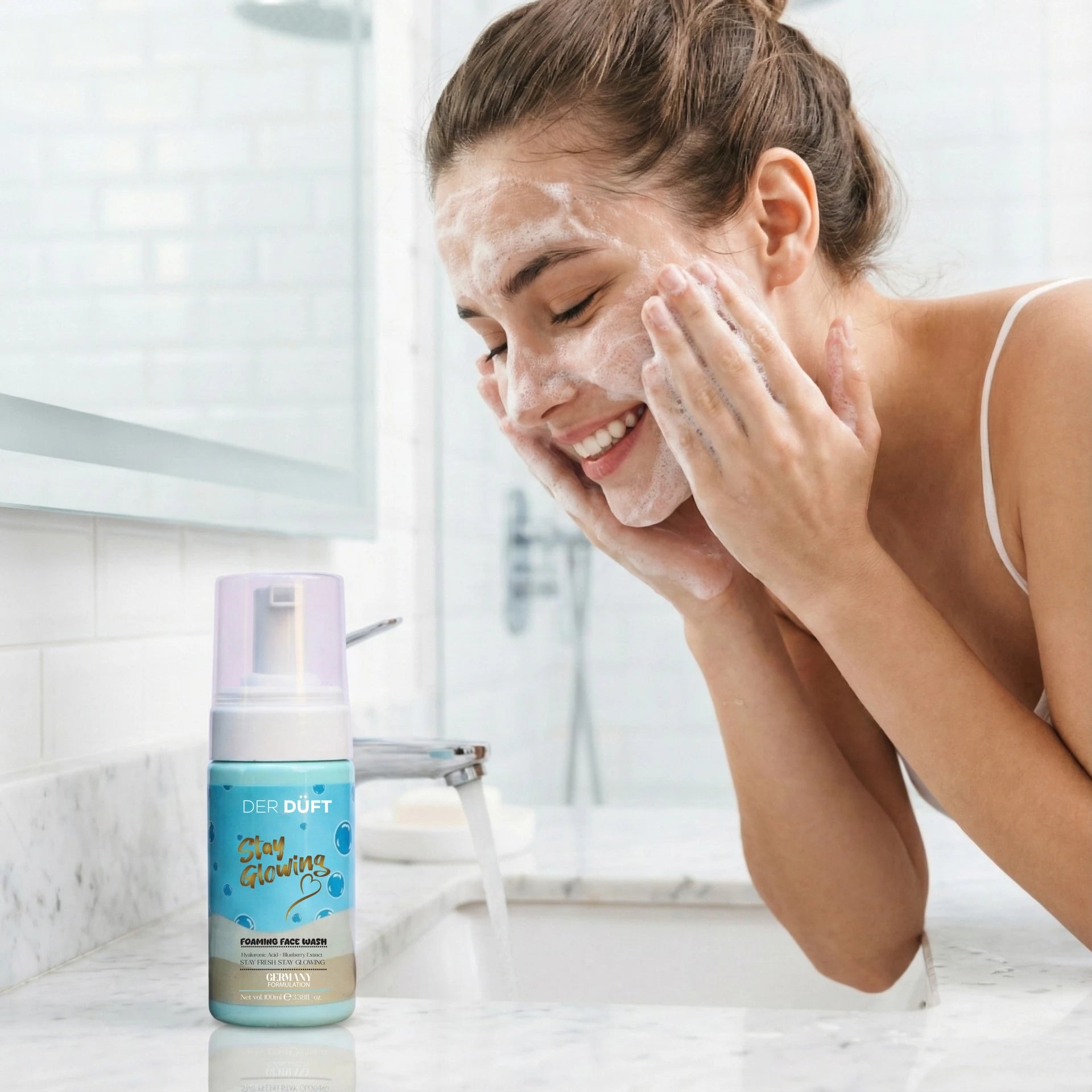 DER DUFT Stay Glowing Foaming Face Wash | Germany Formulation | Deep Cleansing & Skin Glow | 100ml | For Men & Women