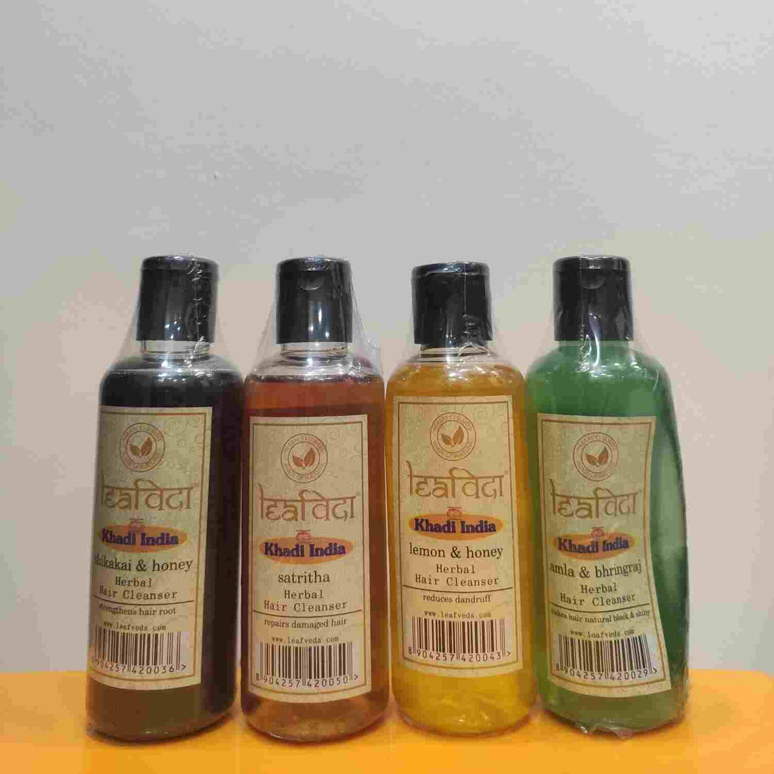 Khadi India Leafveda Herbal Hair Cleanser 210ml
