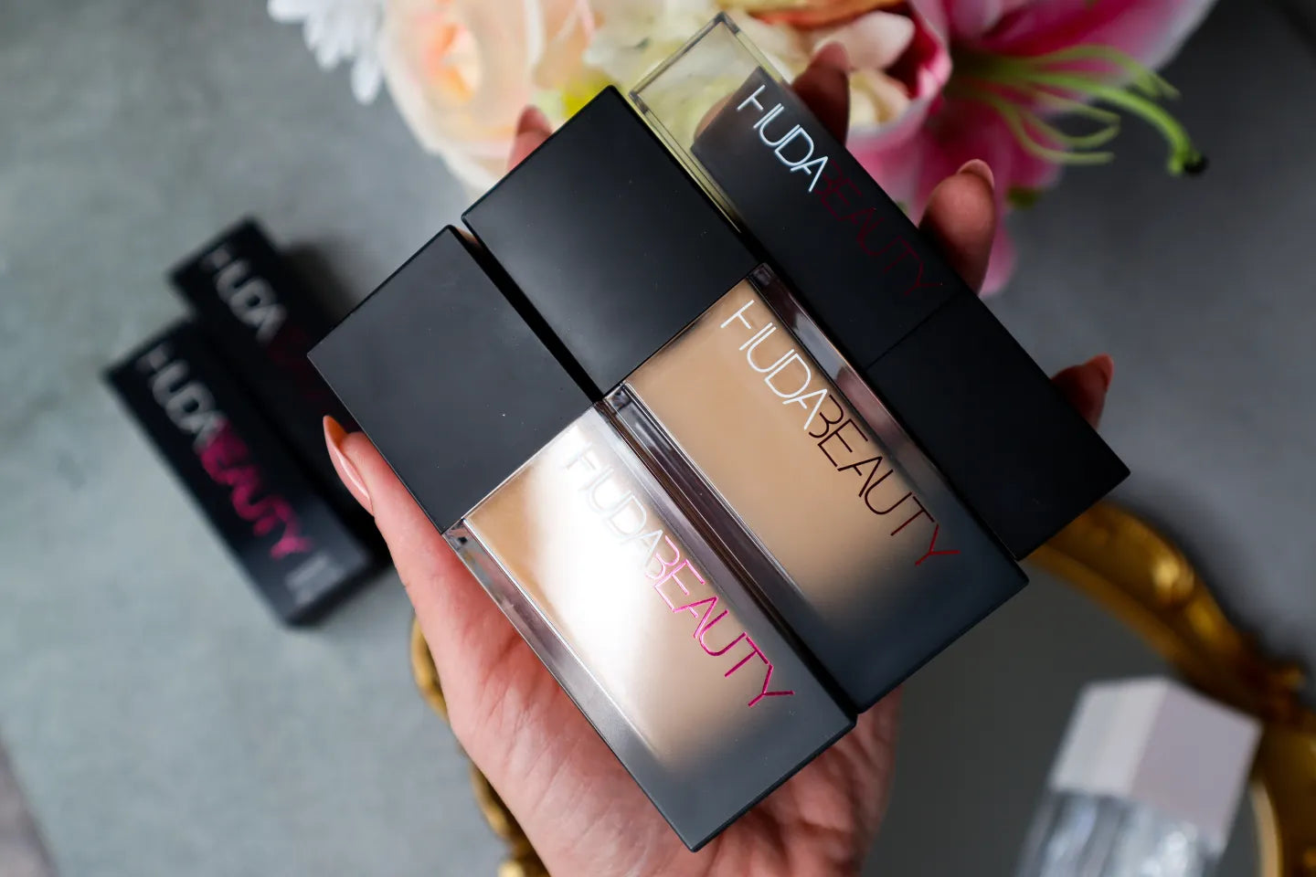 HUDA BEAUTY Foundation (50 ml)